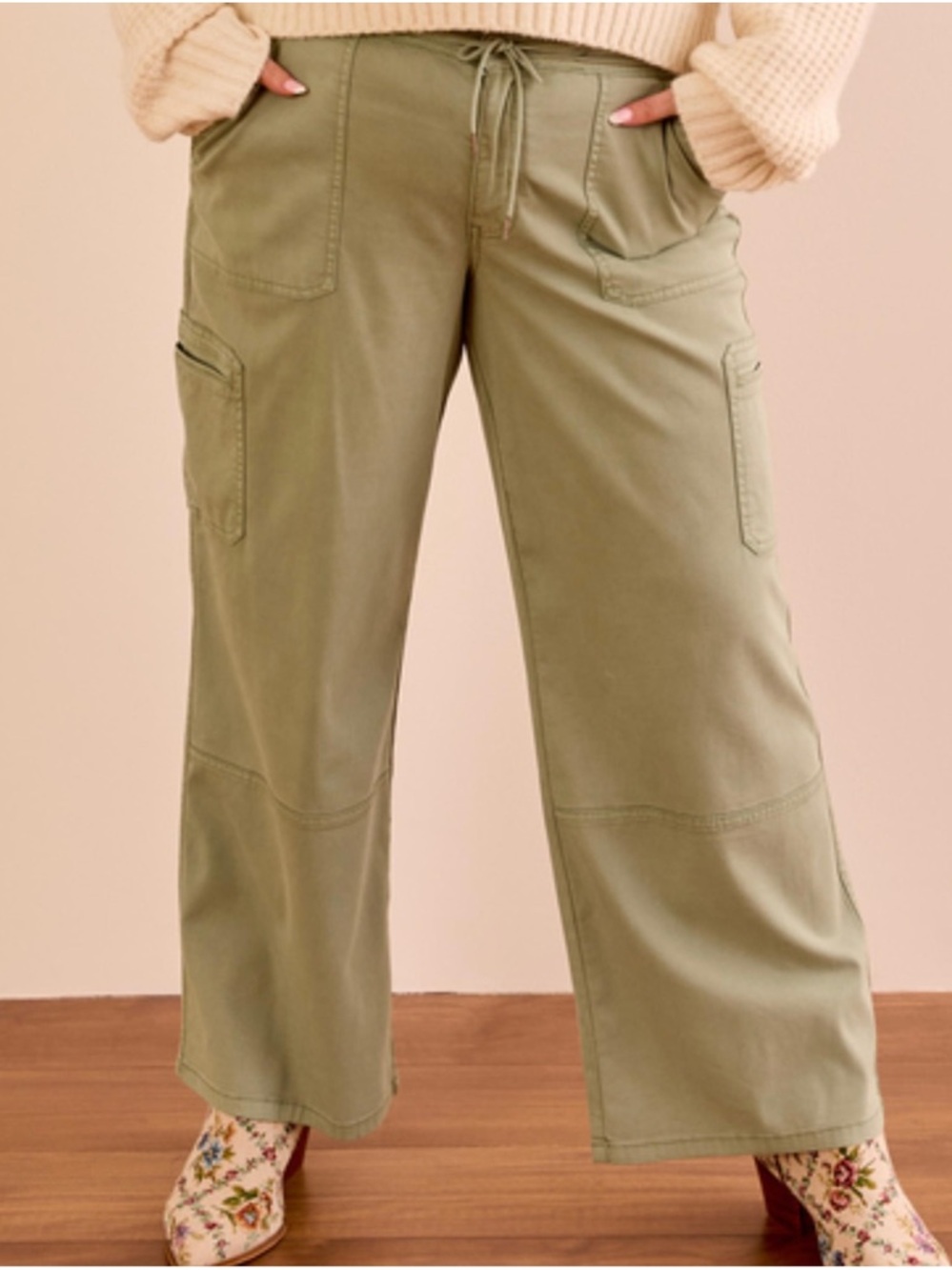 ARULA (Altar’d State) Olive Green flared Cargo Pants NWT